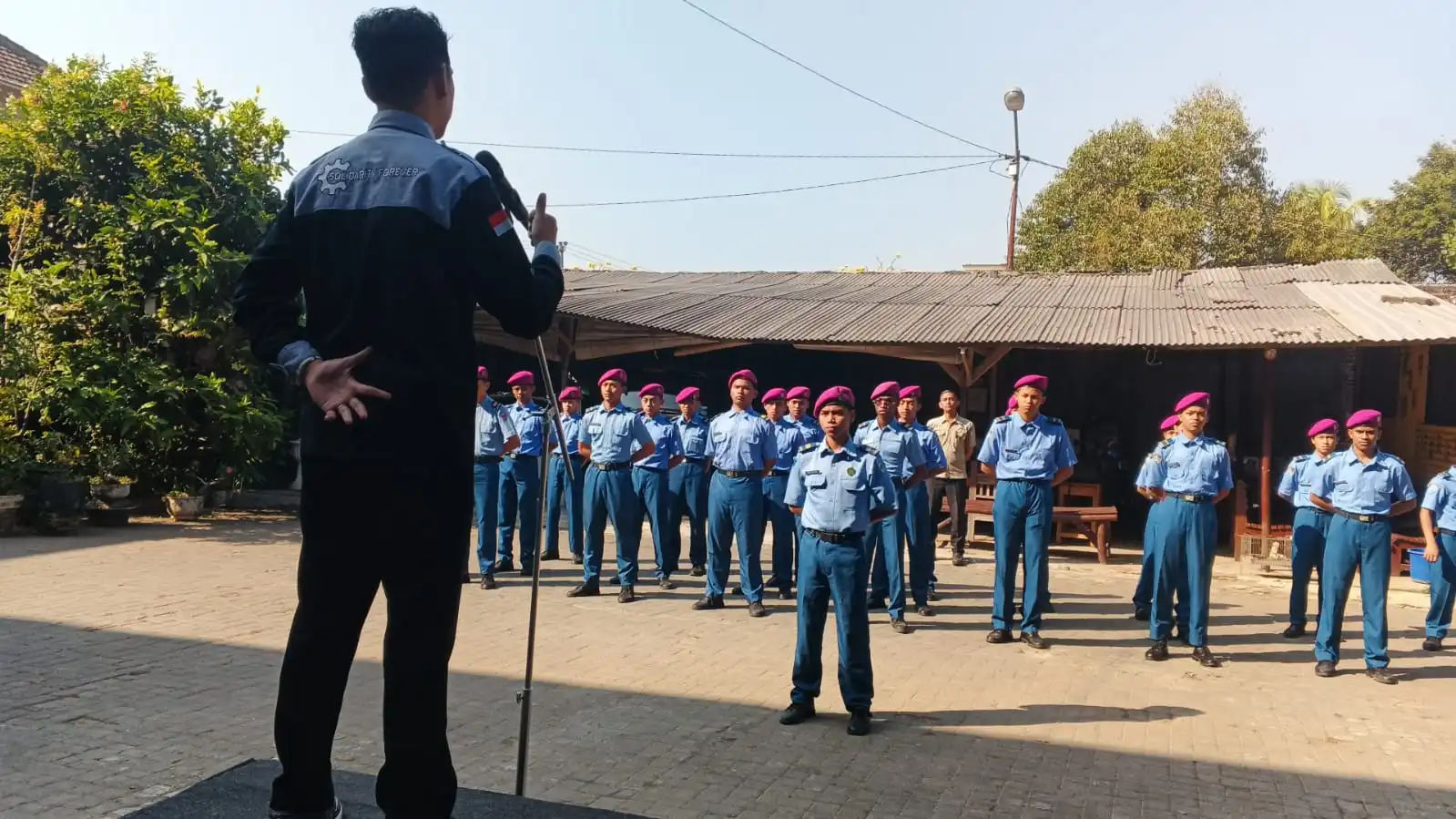 Upacara Senin SMK Al Kaaffah: Mengenal 5R sebagai Budaya dalam Kehidupan Sehari-hari