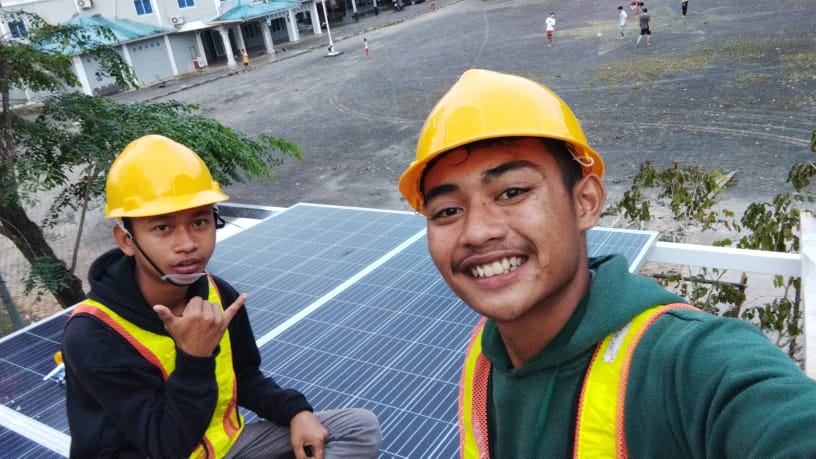 Praktik Kerja Lapangan (PKL): Gerbang Awal Siswa SMK Menuju Dunia Kerja